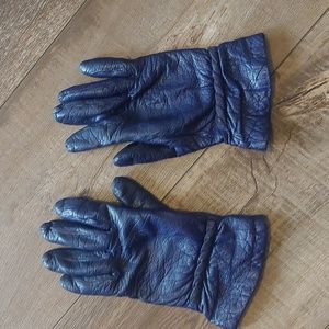 Vintage gloves